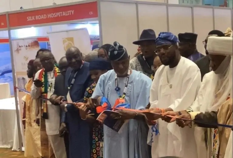 17579569244904739712776779537156