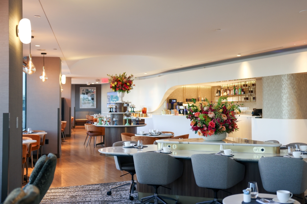 sh_lax_newd1lounge_2143